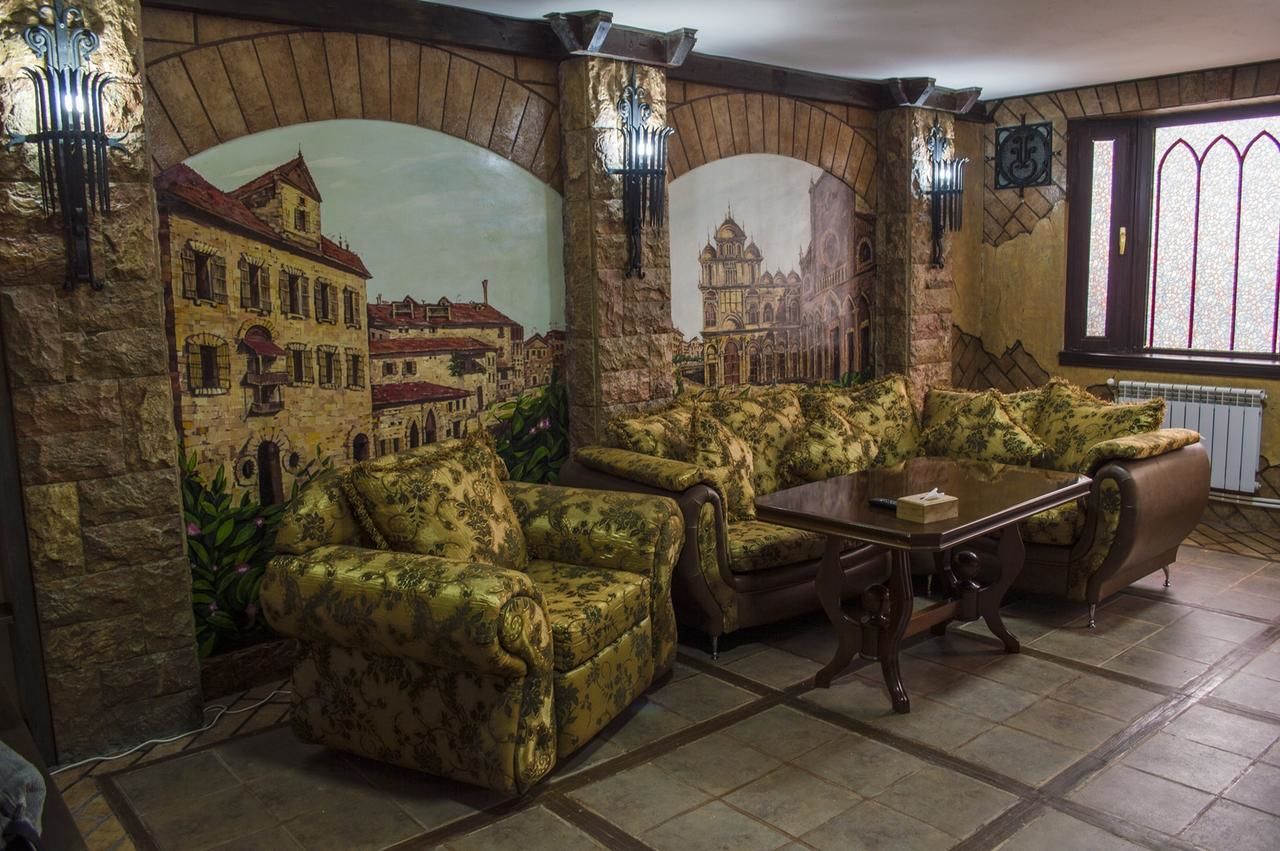 Отель 2x2 Cinema-Bar Hotel & Tours Ереван